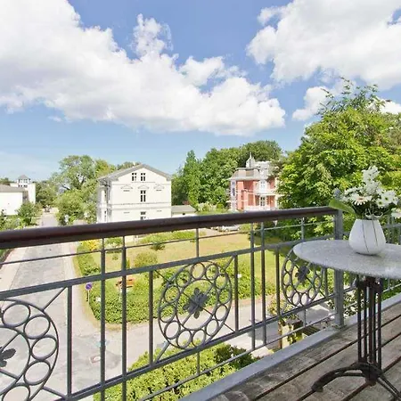 アパート Amelia App 11 *