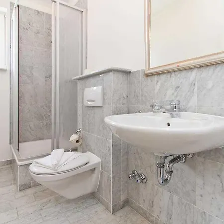 Amelia App 11 * هيرينجسدورف