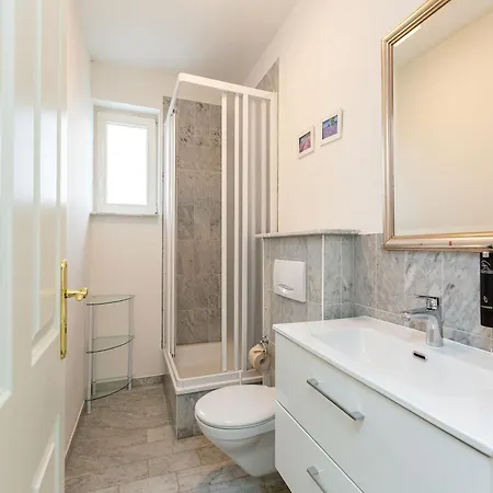 Amelia App 11 ゼーバート・ヘリングスドルフ